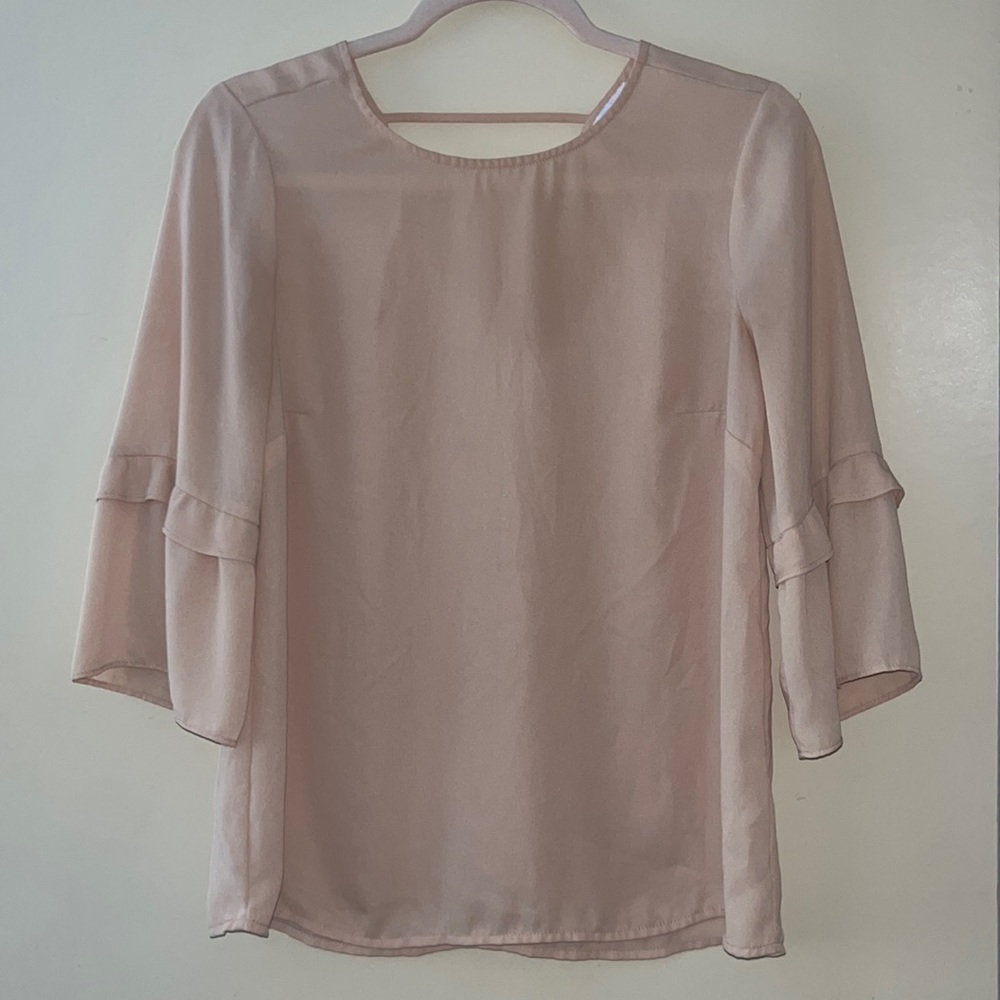 DR2 ruffle sleeve blouse